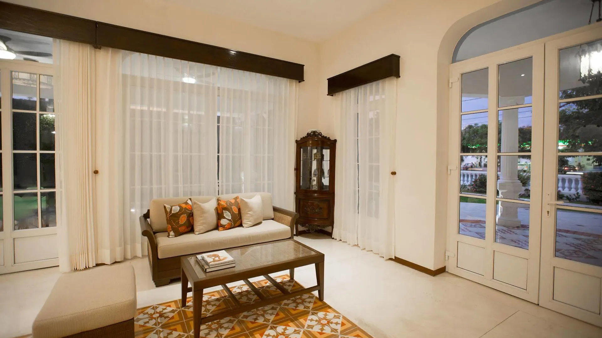 Delfina Boutique Hotel メリダ